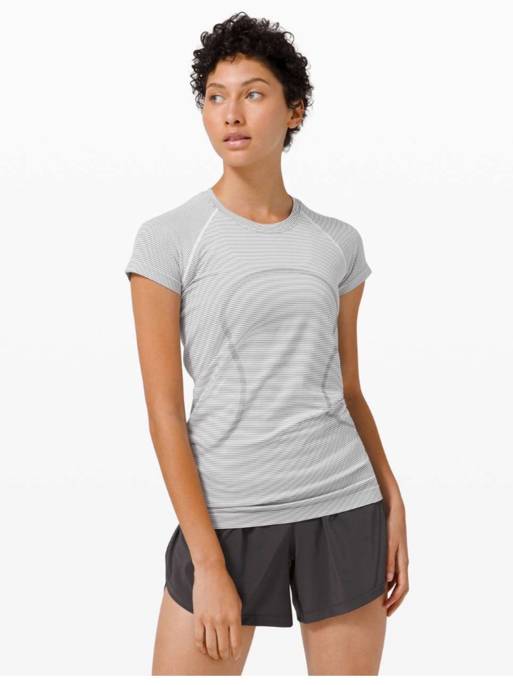 Lululemon Swiftly Tech Short Sleeve 2.0
Tempo Stripe White/Black size 12